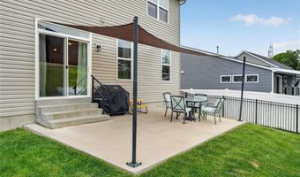2049 Henley Woods Dr, Arnold, MO 63010