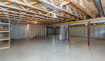 3 Sweet Corn Dr, Cranston, RI 02921