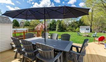 42 Grasslands Rd, East Greenwich, RI 02818