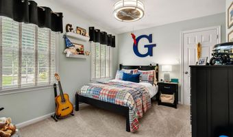 9 Cherry Ln, Bedford, NH 03110