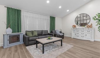 996 WHITNEY Ln, Ambler, PA 19002