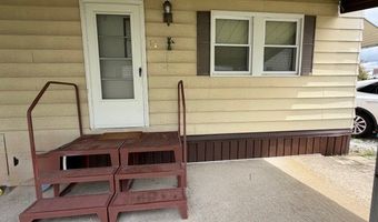6 New St, Beacon Falls, CT 06403