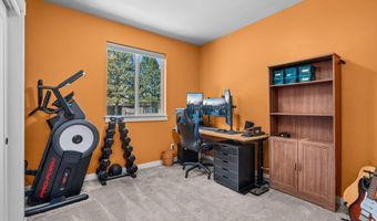 20713 SE Iron Horse Ln, Bend, OR 97702