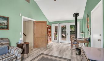654 Main St, Antioch, IL 60002