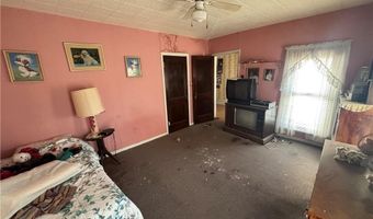 223 NE 6th St, Abilene, KS 67410