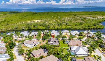 824 ISLEBAY Dr, Apollo Beach, FL 33572