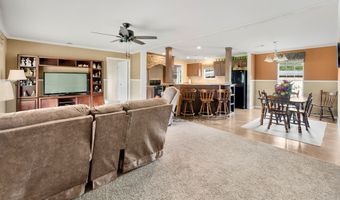 82 Harris Rd, Baxley, GA 31513