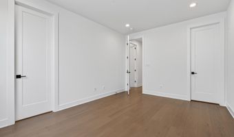 861 N MANCHESTER St, Arlington, VA 22205