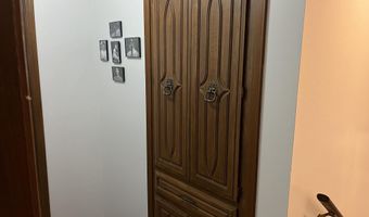 508 E Kirkwood Dr, Aurora, MO 65605
