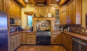 37 Gallina Canyon Rd, Valdez, NM 87580