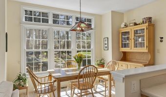 15 Pheasant Ln, Bedford, MA 01730