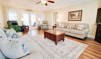 1010 Mohawk Dr, Lincolnton, GA 30817