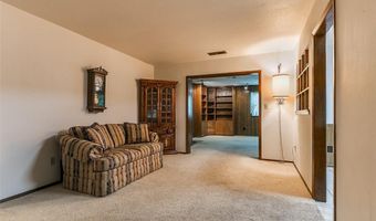 2120 N Divis Ave, Bethany, OK 73008