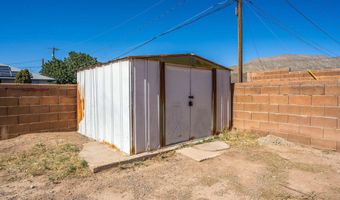 2412 Iowa Ave, Alamogordo, NM 88310