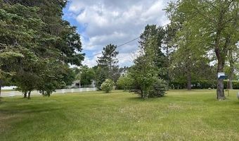 21 Glen Cir, Babbitt, MN 55706
