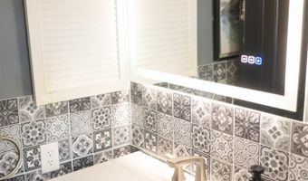 1024 W Water St, Berne, IN 46711