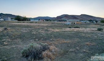 120 Redbird Ln, Challis, ID 83226