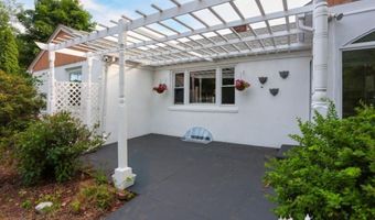 29 Dean Ave, Johnston, RI 02919