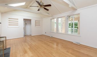 1 Boat Rd, Danbury, CT 06811