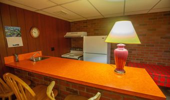 408 S Hall St 8, Algona, IA 50511