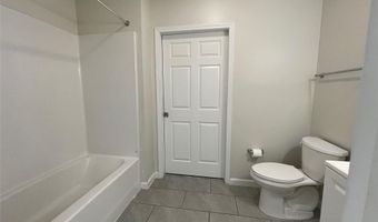 47 Park Ave D, Amityville, NY 11701