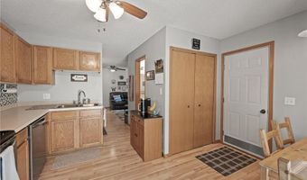 15752 Flackwood Ave, Apple Valley, MN 55124