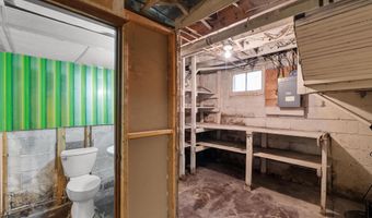 216 Kenwood Ave, Ann Arbor, MI 48103