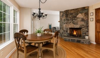6 Valley Ct, Bethel, CT 06801