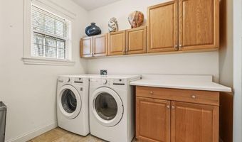 1026 Essex St, Bangor, ME 04401