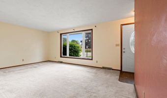 1517 NAVARINO St, Algoma, WI 54201