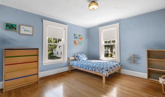 31 Wiley St, Bangor, ME 04401