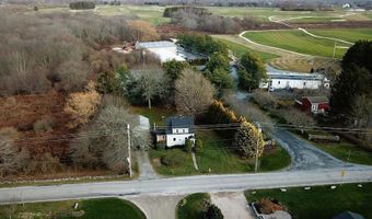 318 Mitchell's Ln, Middletown, RI 02871