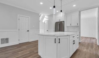 9 Glen Ct, Barnegat, NJ 08005