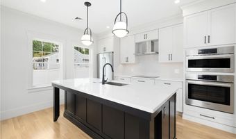 35 Anchor Way, Newport, RI 02840