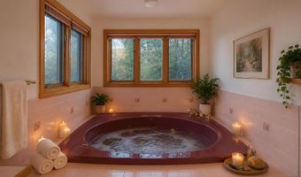 8 Longview Dr, Bow, NH 03304