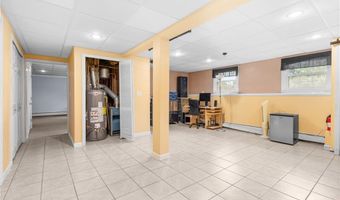 150 Marlow St, Cranston, RI 02920