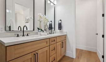 10385 Luna Magico Ave, Las Vegas, NV 89135