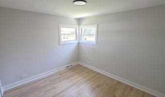 316 N Reuter Dr, Arlington Heights, IL 60005