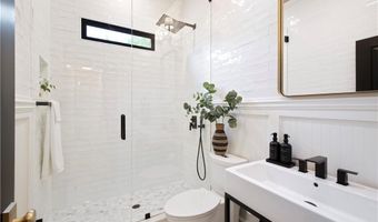 2975 Woodvale Ct, Alpharetta, GA 30022