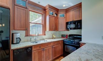 127 Foote St, Barrington, RI 02806