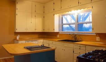 200 S Jacobs St, Albany, TX 76430