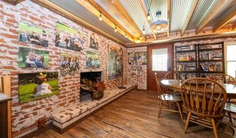 859 Country Club Ln, Ashland, OH 44805
