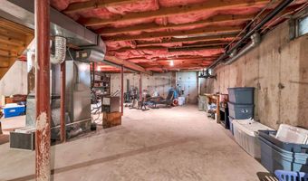 6 Lyndenwood Dr, Brookfield, CT 06804