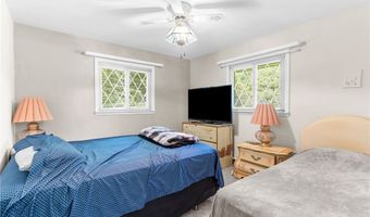 6677 Morningview Dr, Andover, OH 44003