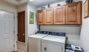 10767 Rosemar Ln, Adkins, TX 78101