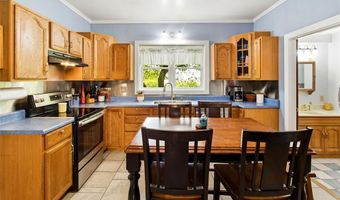 9965 Fruit Rd, Alhambra, IL 62001