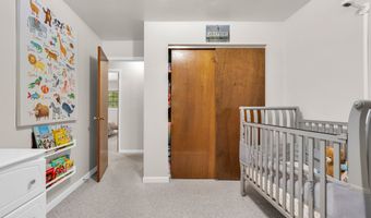 2 Oakmont Ct, Beech Grove, IN 46107