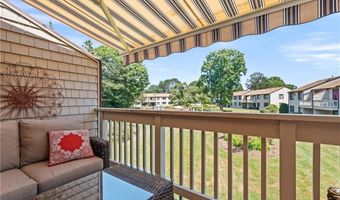 30 Sweet Meadows Ct 26, Narragansett, RI 02882