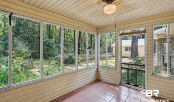 51678 Oakwood Dr, Bay Minette, AL 36507