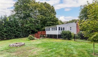 75 Hickory Dr, North Kingstown, RI 02852